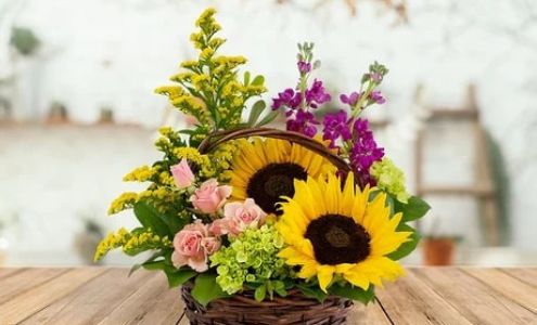 Saxon's Flowers & Gifts