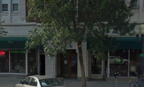 Sally's Flowers and Unique Gifts