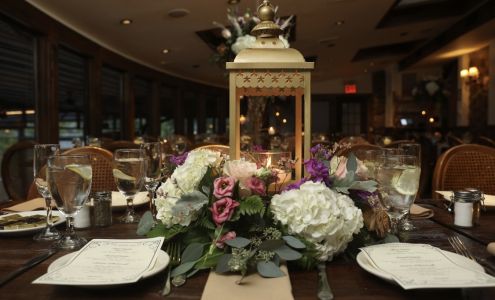 Petals on Page Florist