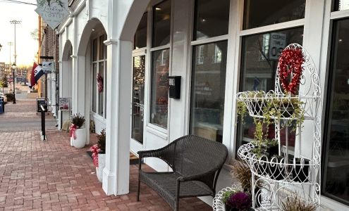 Luckey's Touch of Love Florist