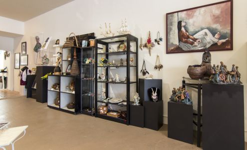 ART GALLERY- J STREET