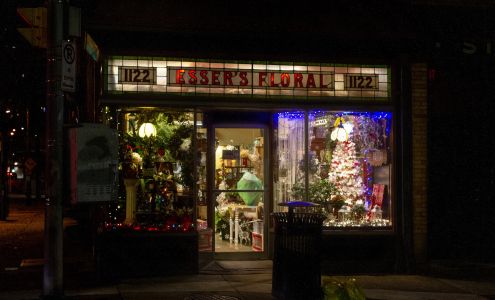 Red Roses Floral Shop