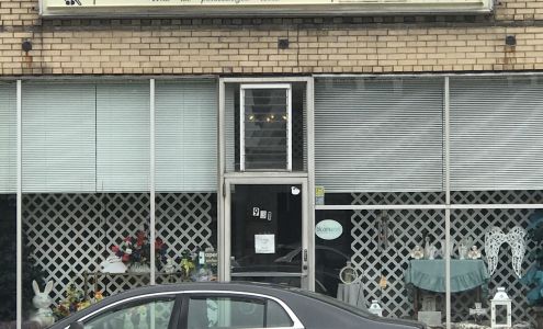 The Violet Bouquet Flower Shop