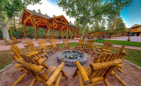 Cabins on Strawberry Hill Strawberry