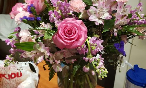 Don's Florist & Gifts Inc