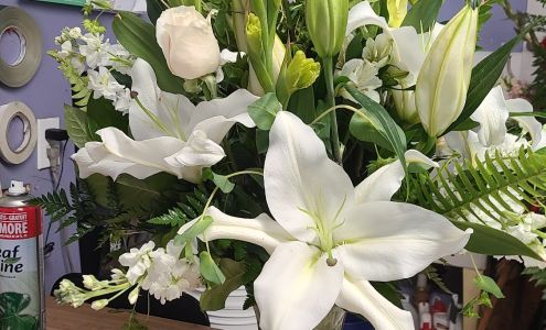 Mable's Heaven Sent Flowers