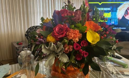 Lyal Nickals Florist Inc