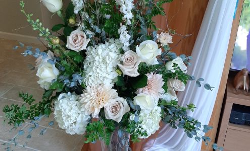 Blossoms & Balloons Florist