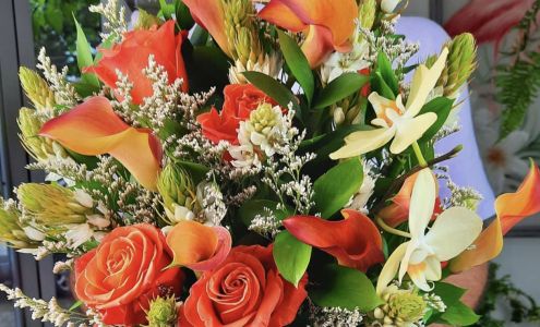 Central Coast Flowers and balloons