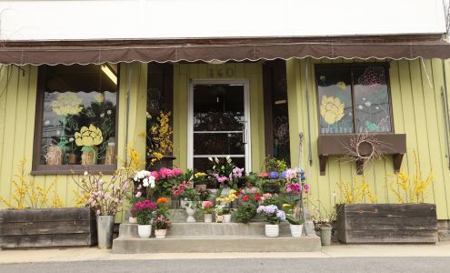 Fleur De Lis Floral Design & Gifts