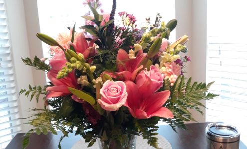 A Touch of Class Florist-Gifts