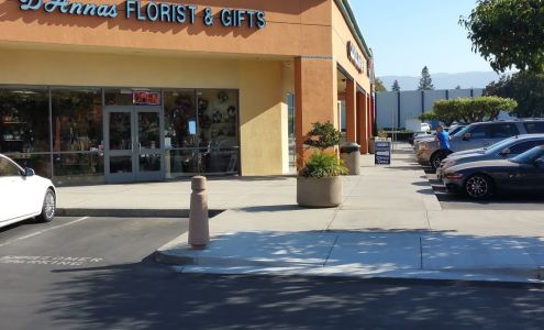 D'anna's Flowers & Gifts