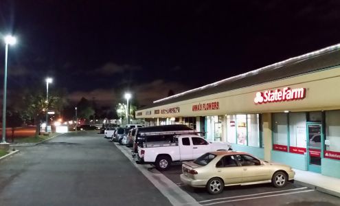 Anna Wholesale Flower & Gifts