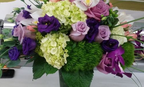 Chestnut Street Flowers