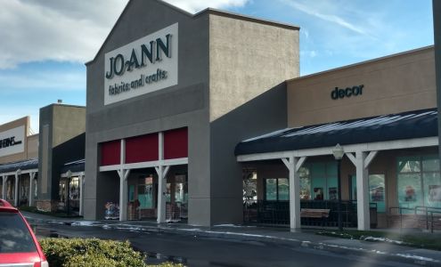 Governor's Crossing Mall