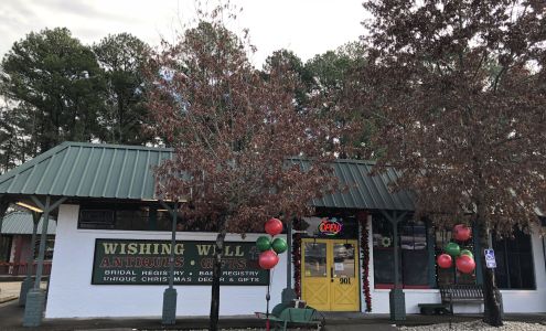 Wishing Well Antiques & Gifts
