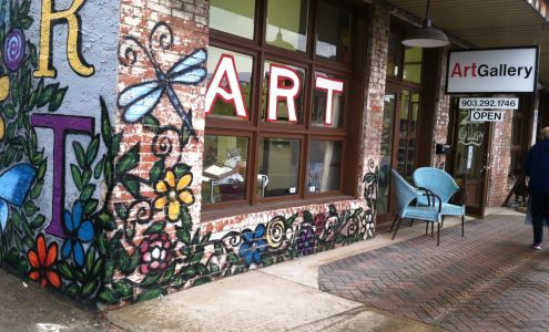 211 Gallery - Art Matters