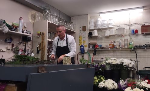 Wright's Flowers and Gifts