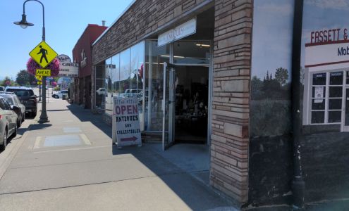 Mckay's Antiques and Variety