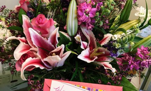 Land of Ah's Florist