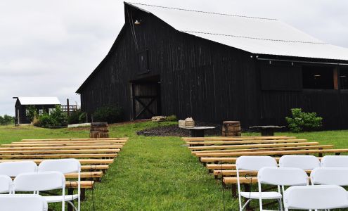 Black Barn at Stone Creek