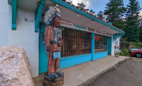Pike's Peak Rock Shop Cascade