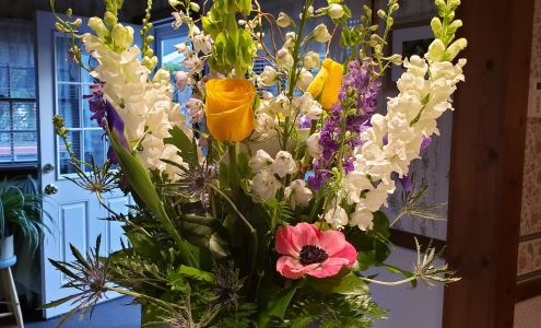 Lily's Florist & Gifts