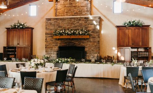 Sisters Floral Design Studio