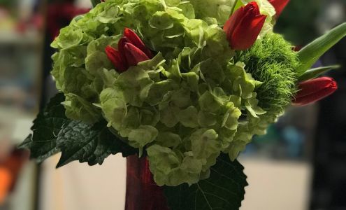 Melina's Flowers & Gift Shop