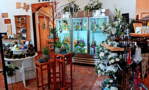 Shannon Loves Flowers Ruidoso Downs