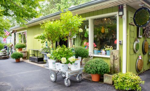 Sara's Garden Center