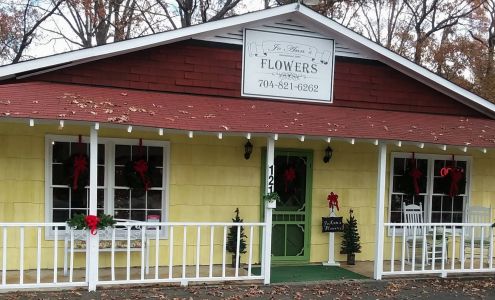 JoAnn's Flowers & Gifts