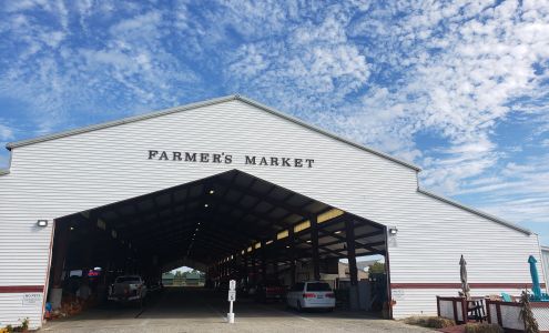 Lamb's Produce Stand