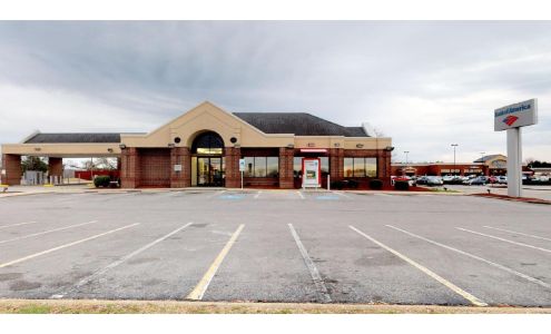 Bank of America (with Drive-thru ATM)