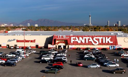 Fantastic Indoor Swap Meet Las Vegas
