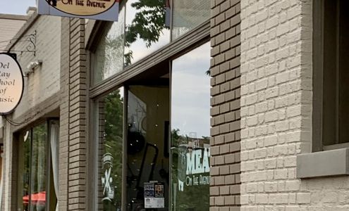 Let's Meat On the Avenue