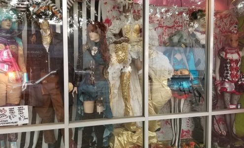 Peek A Boo At Prevues