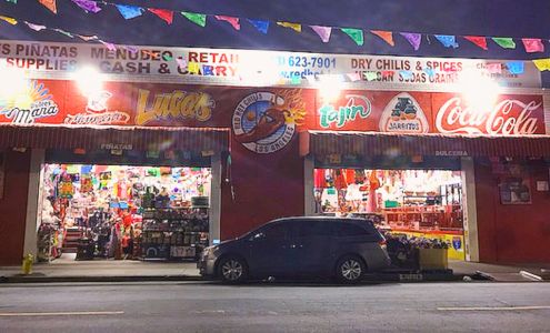 Red Hot Chilis & Piñatas