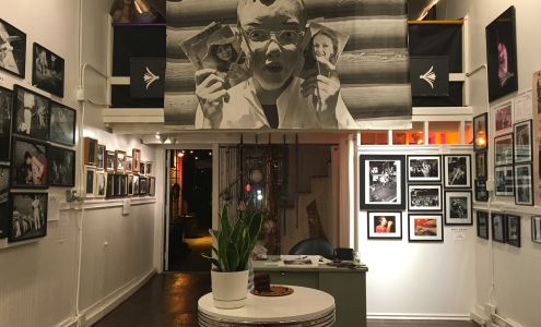 JOY Gallery & JOY Shop