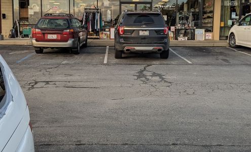 Cheryl's Thrifty Treasures Prunedale