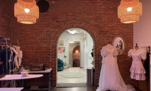 Lolita's Closet and Alterations