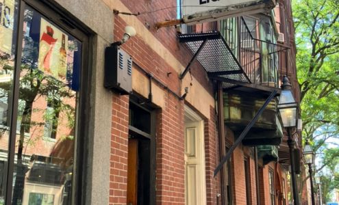 Beacon Capitol Market Boston