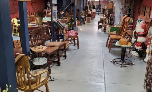 Clutter Bug Antiques