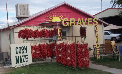 Graves Farm & Garden