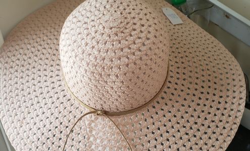 Eva's Alterations & Sewing - Womens's Bridal and Wedding Dress Tailoring