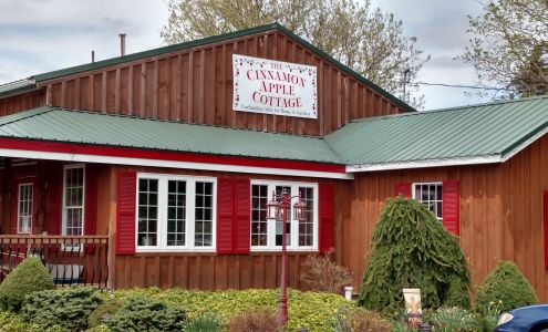 Cinnamon Apple Cottage