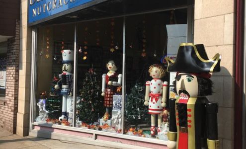 Drosselmeyer's Nutcracker Shoppe