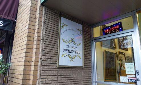 Antique, Freak and Flea