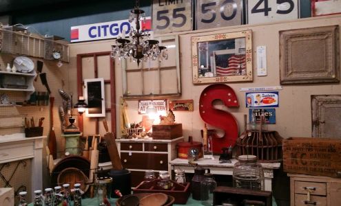 Town Square Antique Mall