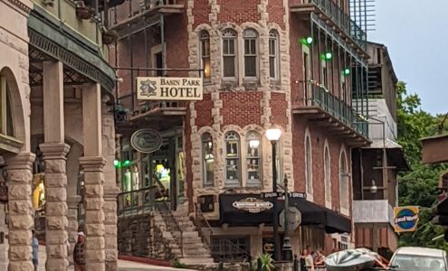 Wilson & Wilson Folk Art Co